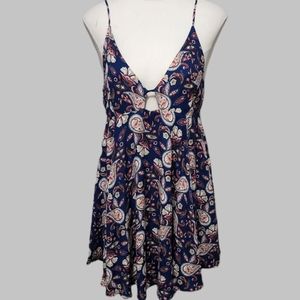 Shop the Trends navy paisley cutout tunic dress size large